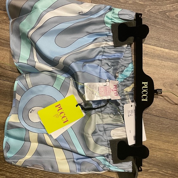 !SOLD! PUCCI SHEER SILK SHORT SET SIZE IT 42 NWT - Picture 3 of 6